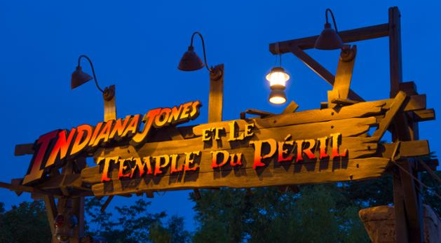 Cartel de entrada de Indiana Jones et le Temple du Péril en Disneyland Paris